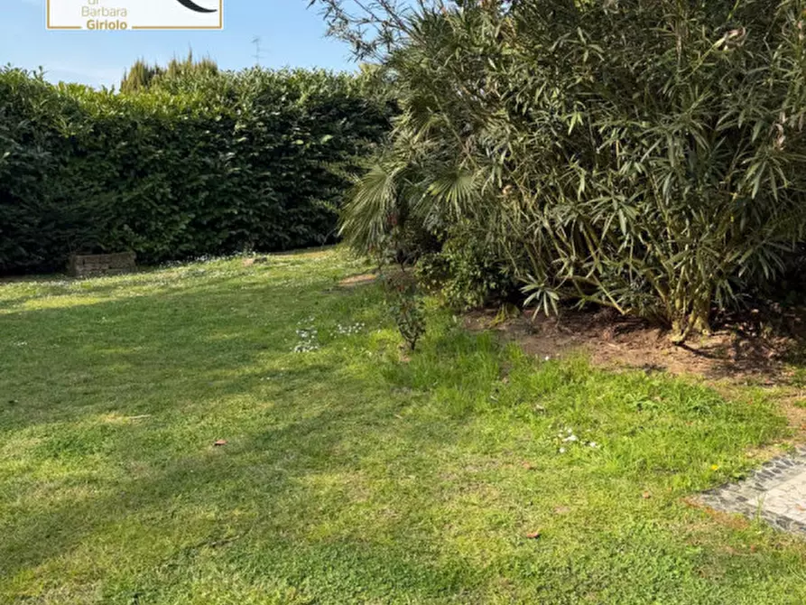 Immagine 36 di Villa in vendita  a Giacciano Con Baruchella