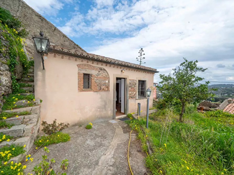 Immagine 50 di Appartamento in vendita  in Strada Provinciale 50 di Castanea delle Furie 29 a Messina