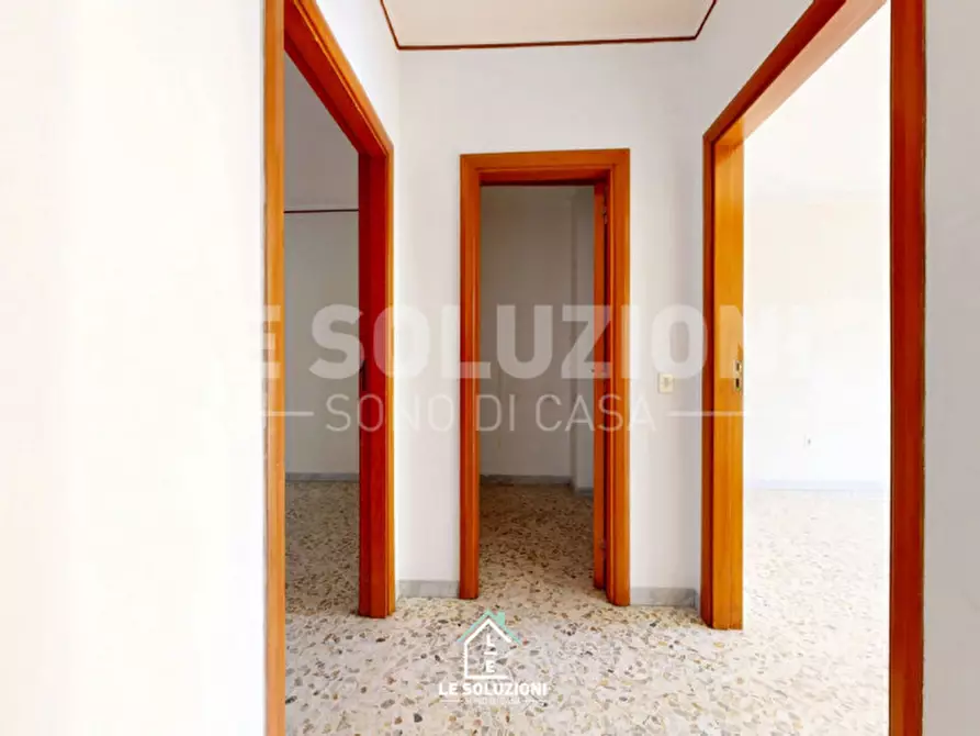 Immagine 9 di Appartamento in vendita  in Via Don Luigi Sturzo 7 a Putignano