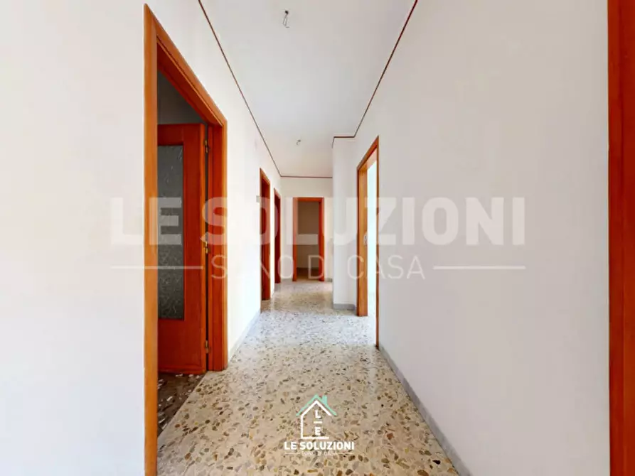 Immagine 10 di Appartamento in vendita  in Via Don Luigi Sturzo 7 a Putignano