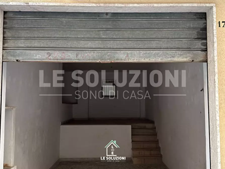 Immagine 18 di Appartamento in vendita  in Via Don Luigi Sturzo 7 a Putignano