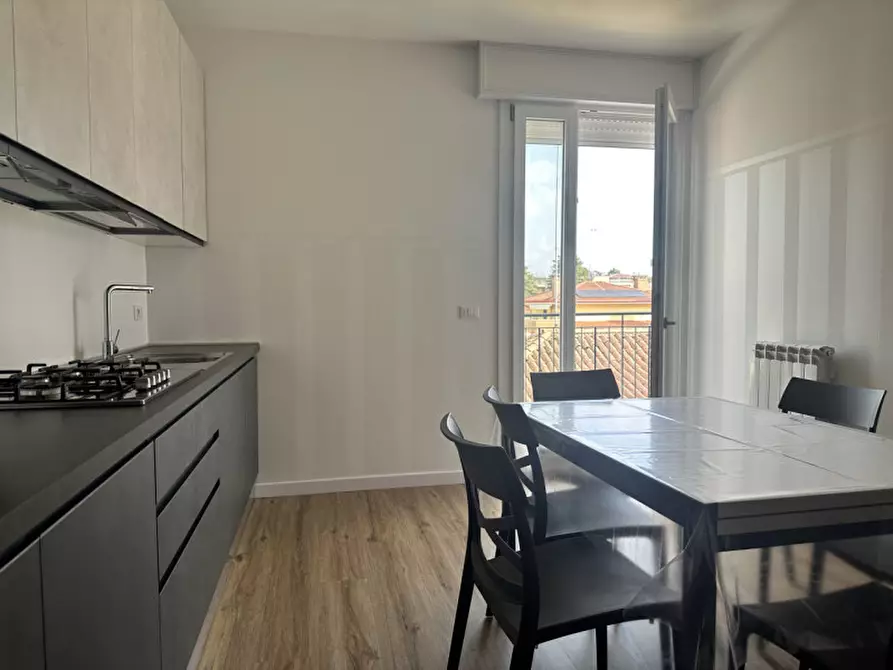 Immagine 19 di Camera in vendita  in Via Egidio Forcellini a Padova