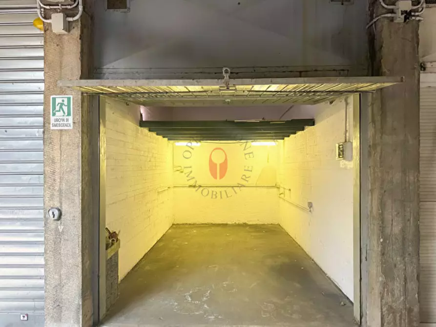 Immagine 1 di Garage in vendita  in Corso Siracusa 200 Torino a Torino