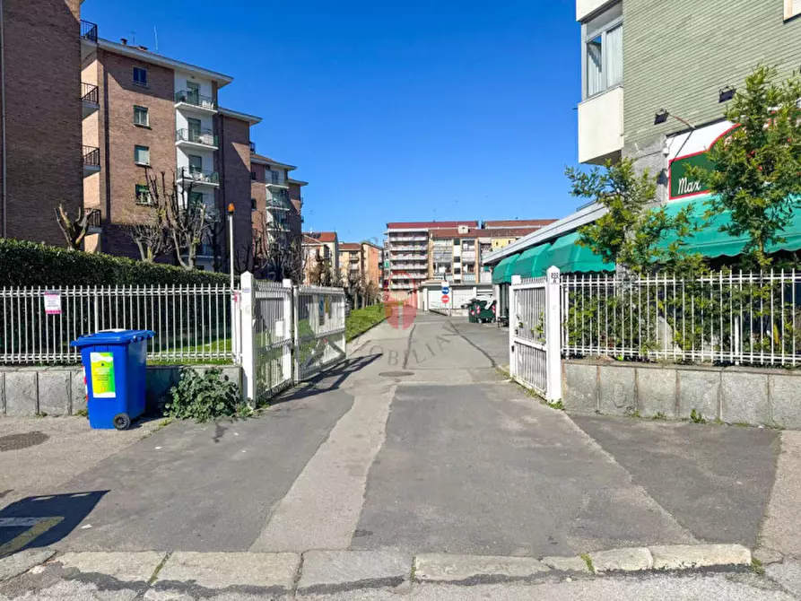 Immagine 2 di Garage in vendita  in Corso Siracusa 200 Torino a Torino