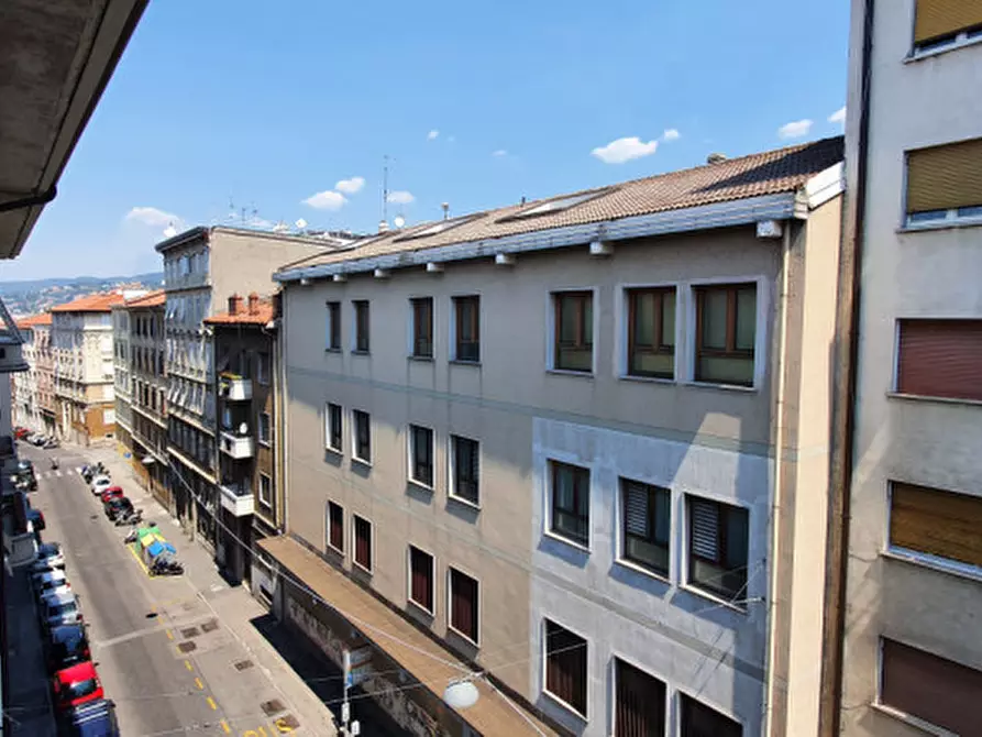 Immagine 12 di Appartamento in affitto  in Via dei Piccardi 59 a Trieste