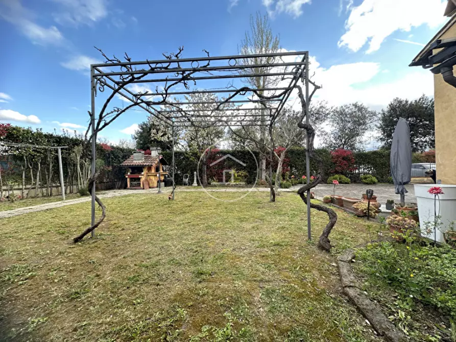 Immagine 17 di Appartamento in vendita  in Via di Limite 107 a Campi Bisenzio