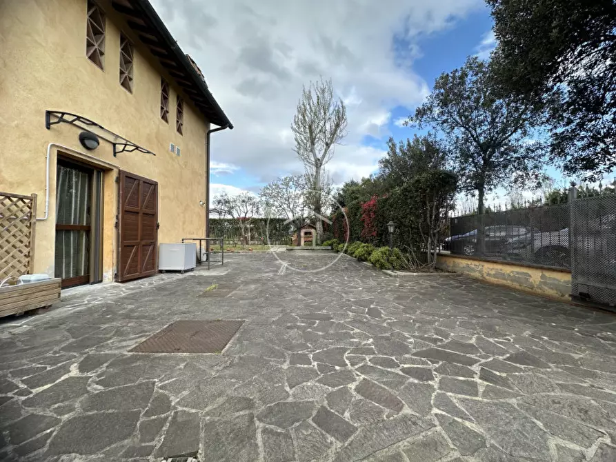 Immagine 23 di Appartamento in vendita  in Via di Limite 107 a Campi Bisenzio