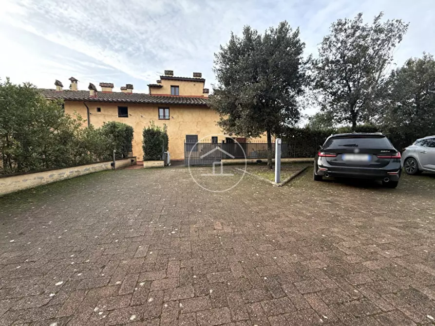 Immagine 24 di Appartamento in vendita  in Via di Limite 107 a Campi Bisenzio