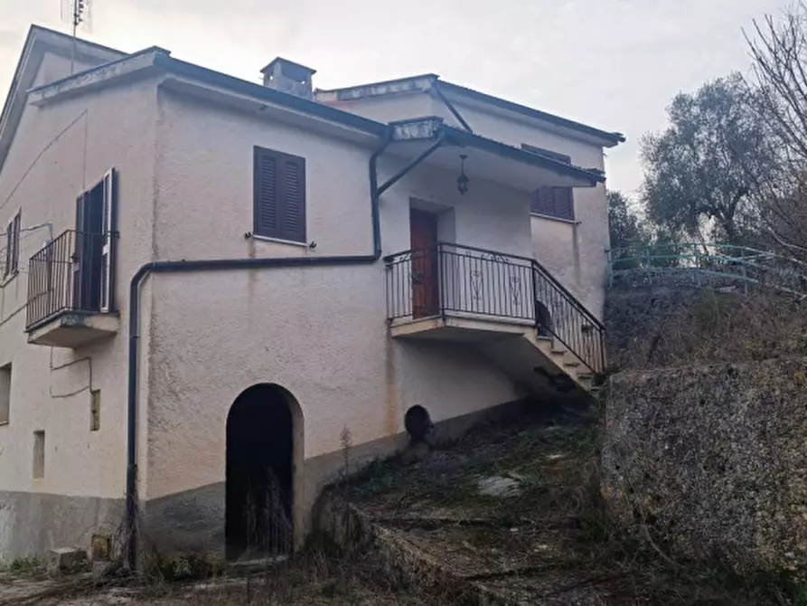 Immagine 3 di Casa indipendente in vendita  in VIA TIRLO a Casalvieri