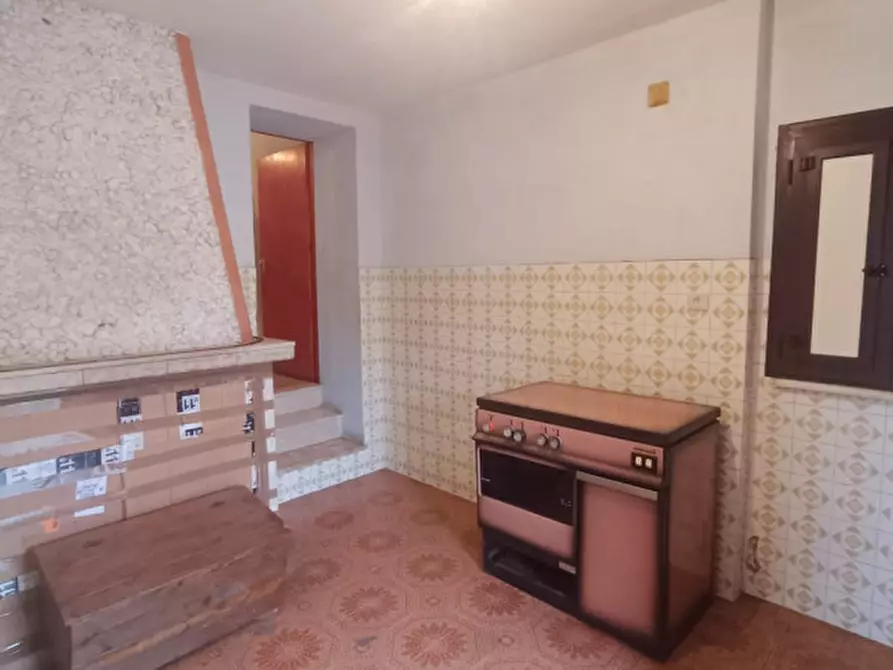 Immagine 4 di Casa indipendente in vendita  in VIA TIRLO a Casalvieri