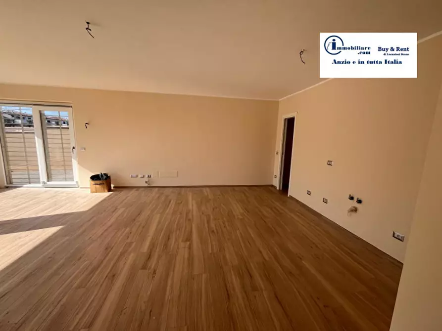 Immagine 21 di Casa bifamiliare in vendita  in via miglioramento a Anzio