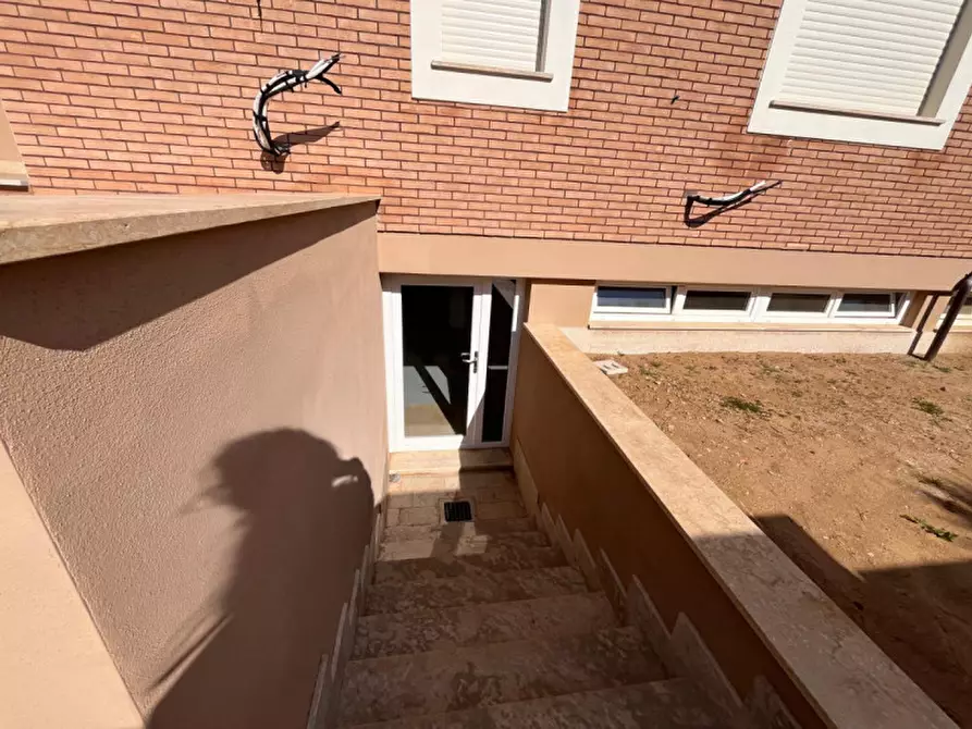 Immagine 37 di Casa bifamiliare in vendita  in via miglioramento a Anzio