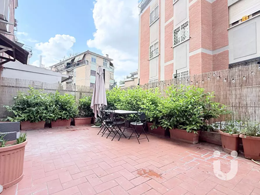 Immagine 1 di Appartamento in vendita  in Via Riccardo Bianchi a Roma