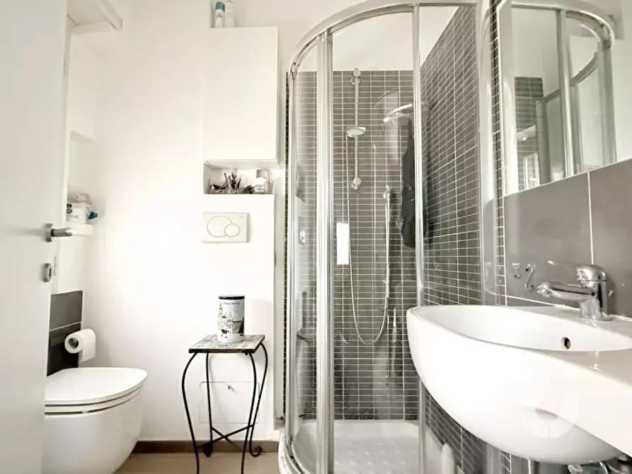 Immagine 10 di Appartamento in vendita  in Via Riccardo Bianchi a Roma