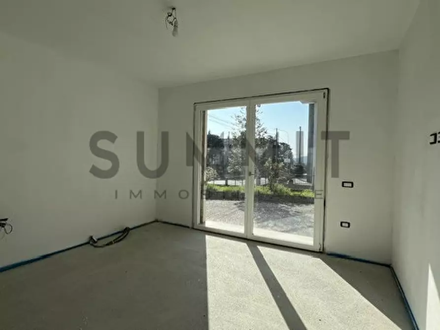 Immagine 8 di Villa in vendita  a Schio