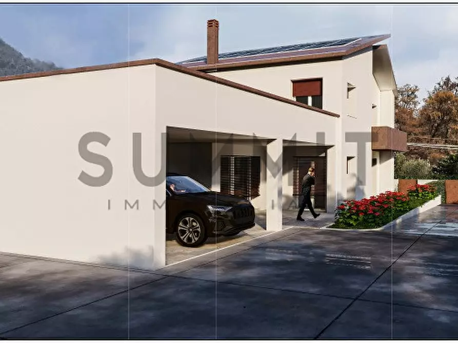 Immagine 14 di Villa in vendita  a Schio