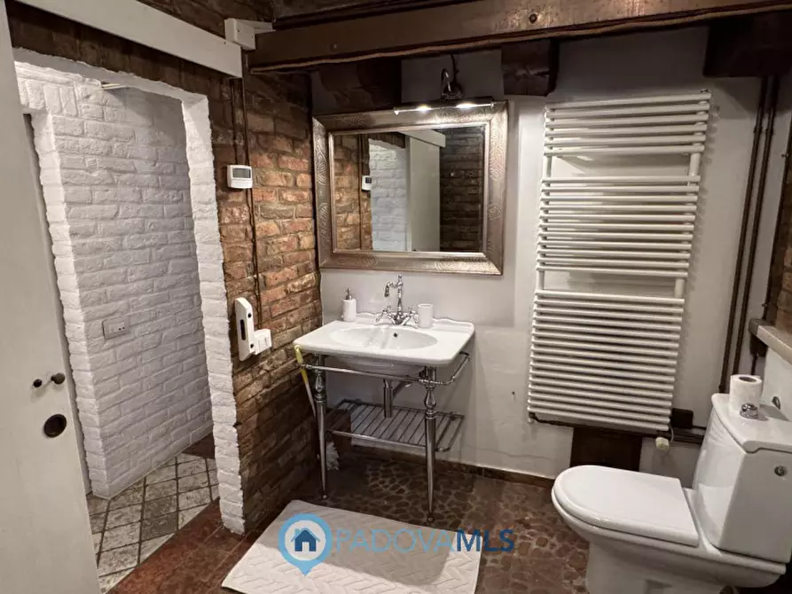 Immagine 27 di Villetta a schiera in affitto  in Via Friuli a Padova