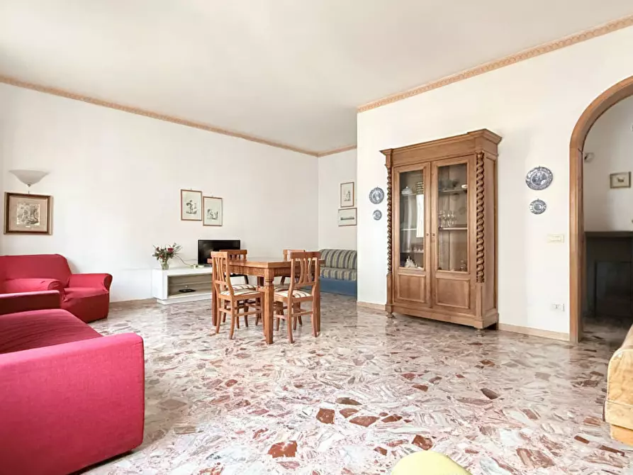 Immagine 3 di Appartamento in vendita  in Via Fregene a Roma