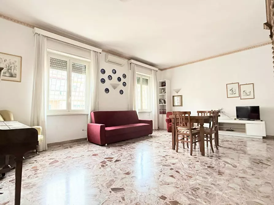 Immagine 5 di Appartamento in vendita  in Via Fregene a Roma