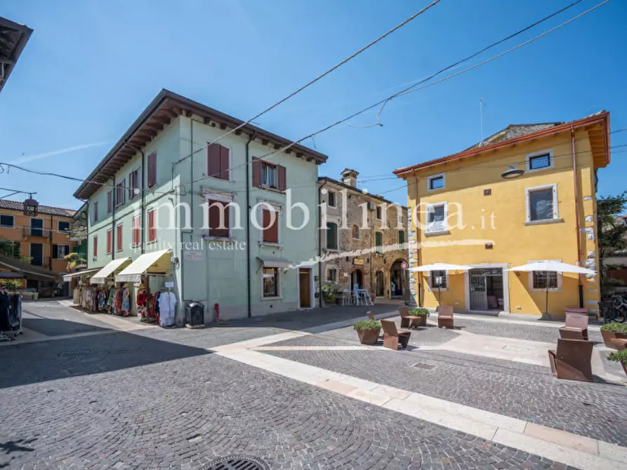 Immagine 19 di Appartamento in vendita  a Lazise