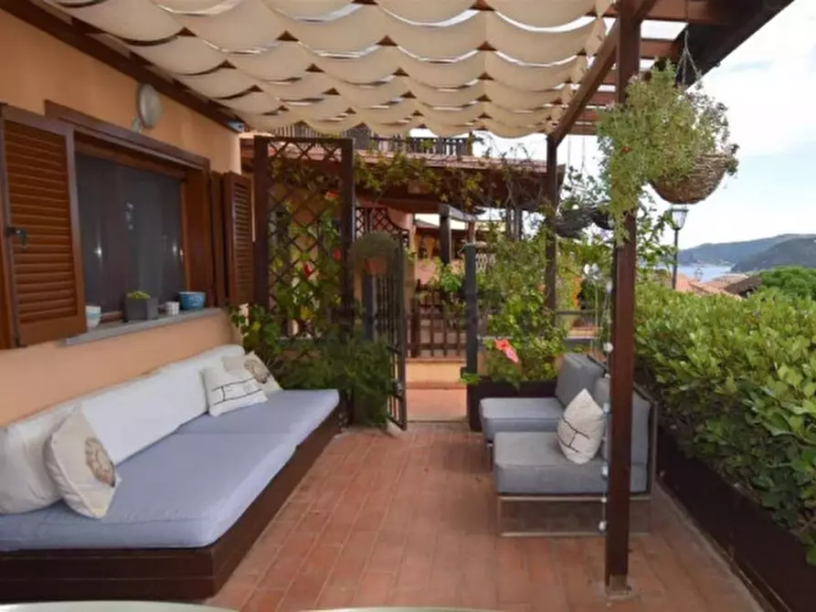 Immagine 6 di Appartamento in vendita  in Via delle Mimose a Marciana