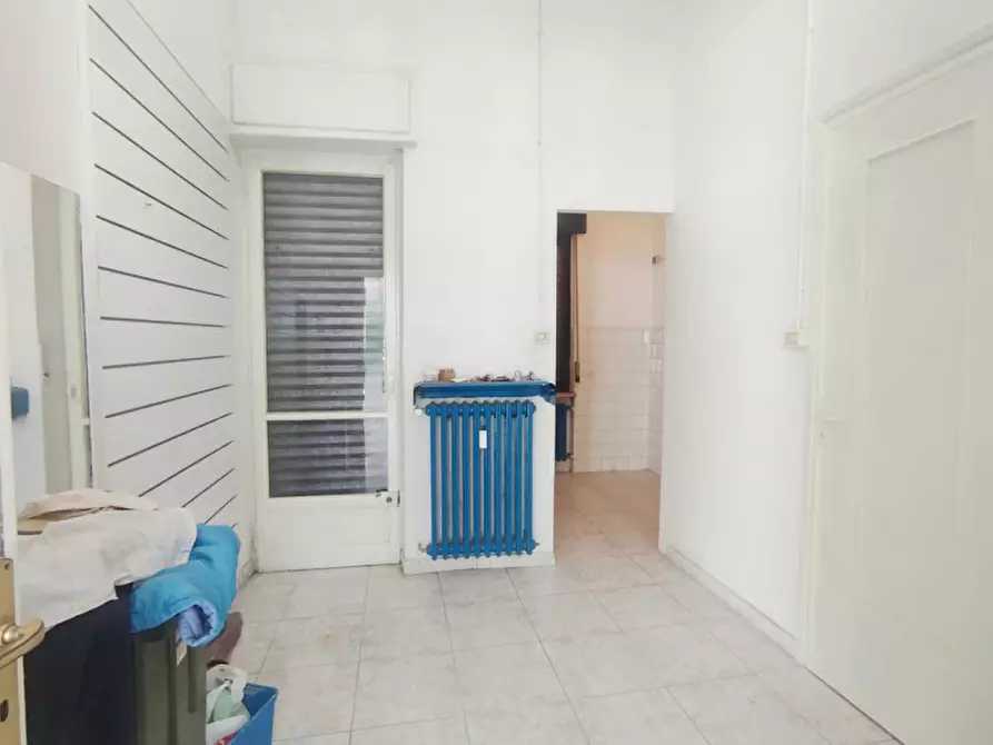 Immagine 3 di Negozio in affitto  in Via Sestriere 51 a Moncalieri