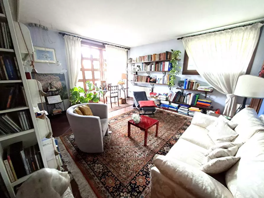 Immagine 6 di Casa bifamiliare in vendita  in Via Buora a Teolo