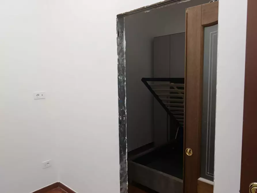 Immagine 1 di Appartamento in affitto  in largo donna regina 27 a Napoli