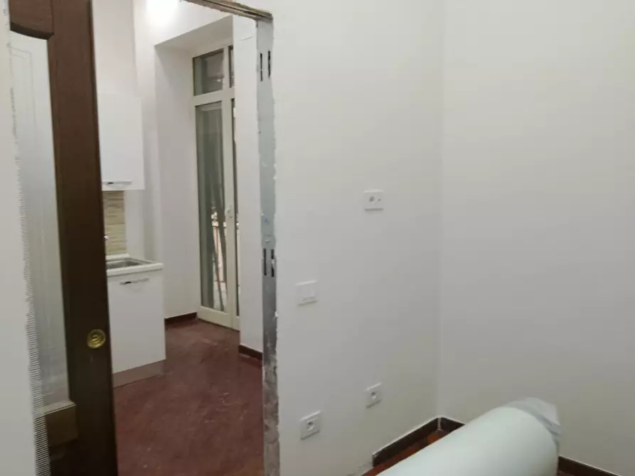 Immagine 8 di Appartamento in affitto  in largo donna regina 27 a Napoli