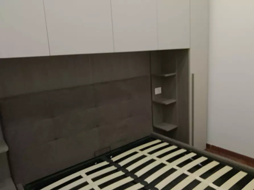 Immagine 9 di Appartamento in affitto  in largo donna regina 27 a Napoli