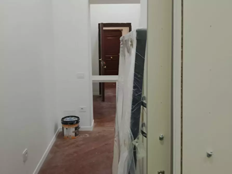 Immagine 35 di Appartamento in affitto  in largo donna regina 27 a Napoli