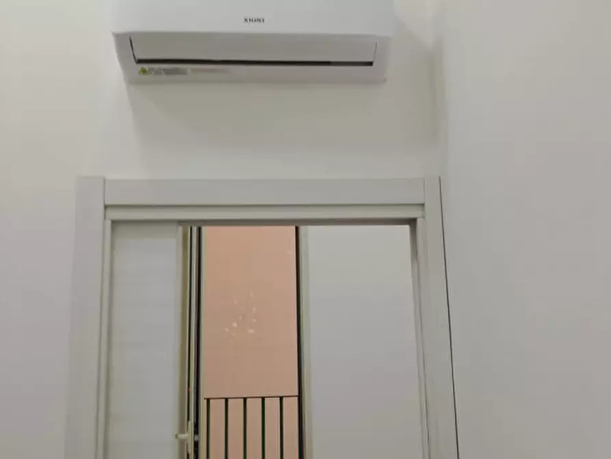 Immagine 49 di Appartamento in affitto  in largo donna regina 27 a Napoli