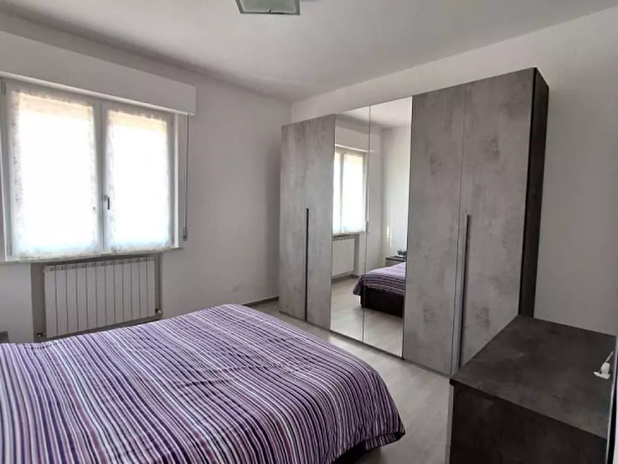 Immagine 6 di Appartamento in vendita  in Via Ugo Foscolo a Ancona