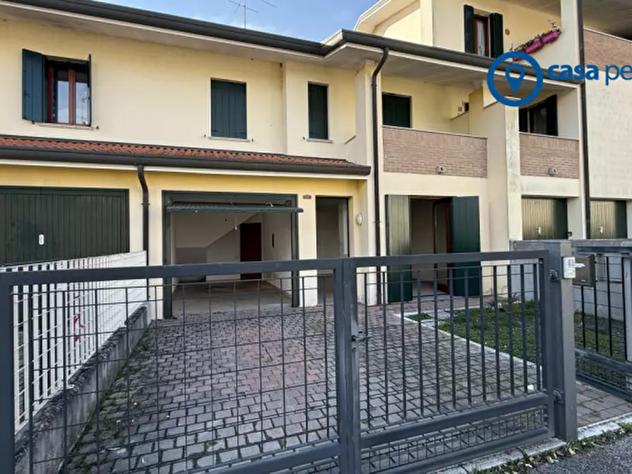 Immagine 2 di Villetta a schiera in vendita  in Via Dante Gallani 78/L a Rovigo