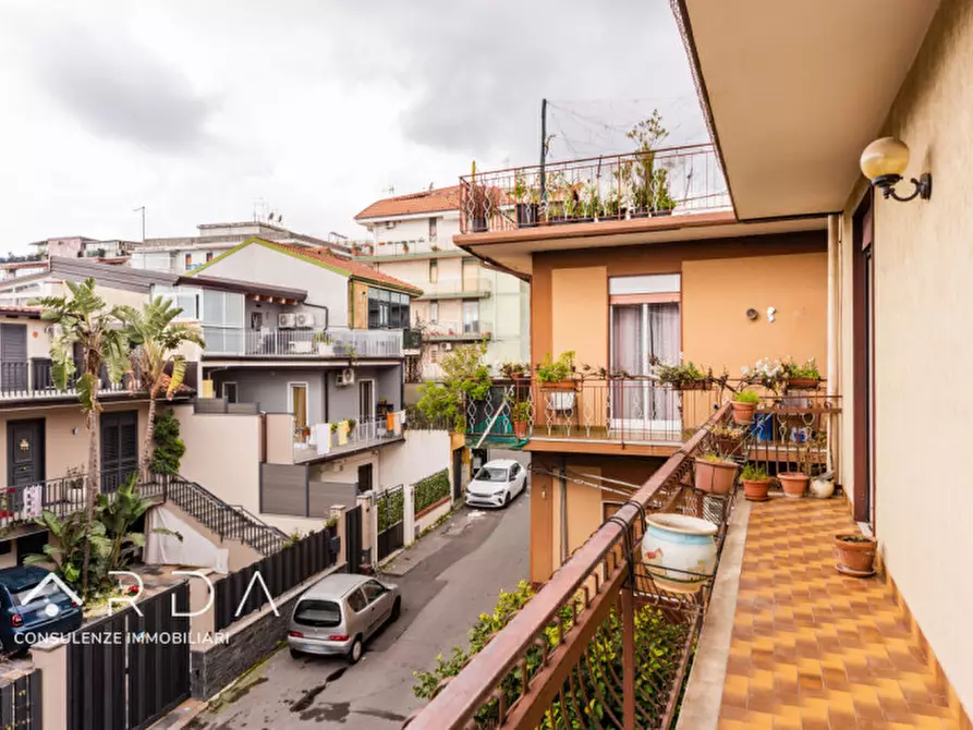 Immagine 5 di Appartamento in vendita  in Via Giovanni Pascoli a Gravina Di Catania