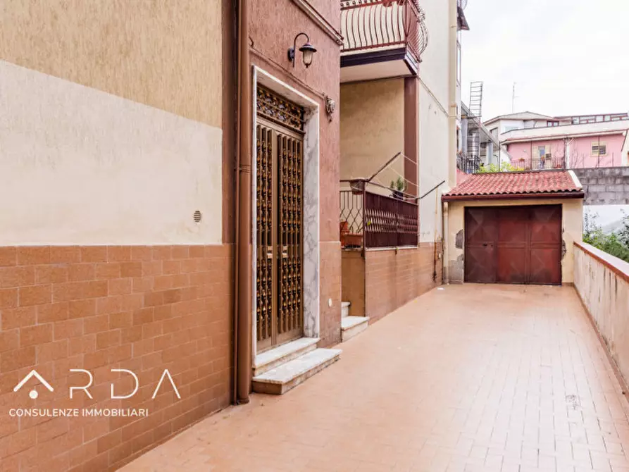 Immagine 15 di Appartamento in vendita  in Via Giovanni Pascoli a Gravina Di Catania