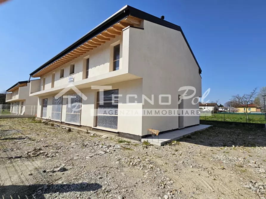 Immagine 10 di Casa bifamiliare in vendita  a Campodarsego