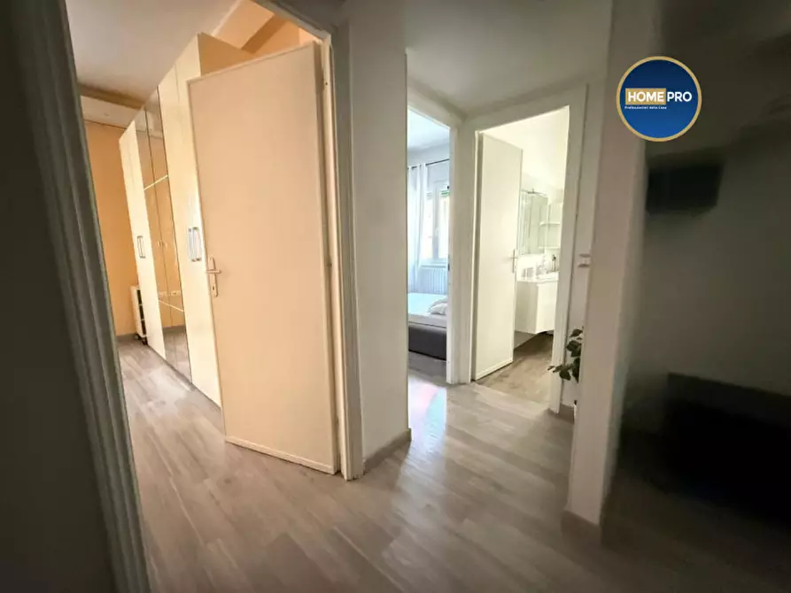 Immagine 10 di Appartamento in affitto  in Via delle Rose a Roma