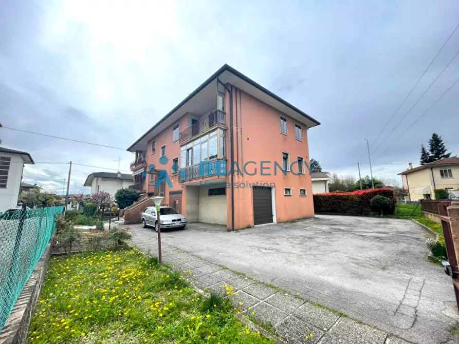 Immagine 1 di Appartamento in vendita  a Creazzo