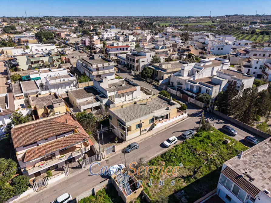 Immagine 7 di Villa in vendita  in Via Supersano a Casarano