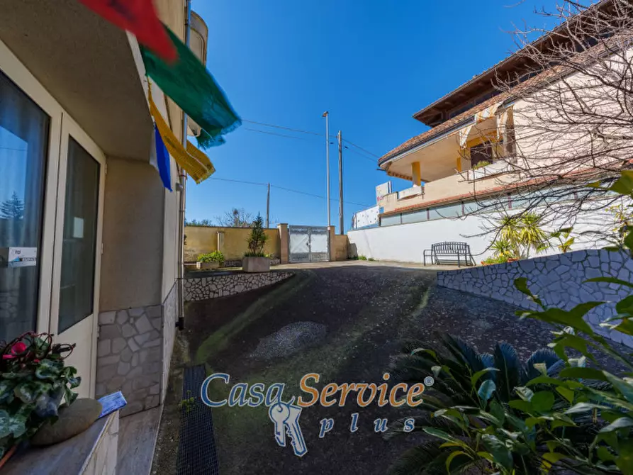 Immagine 18 di Villa in vendita  in Via Supersano a Casarano