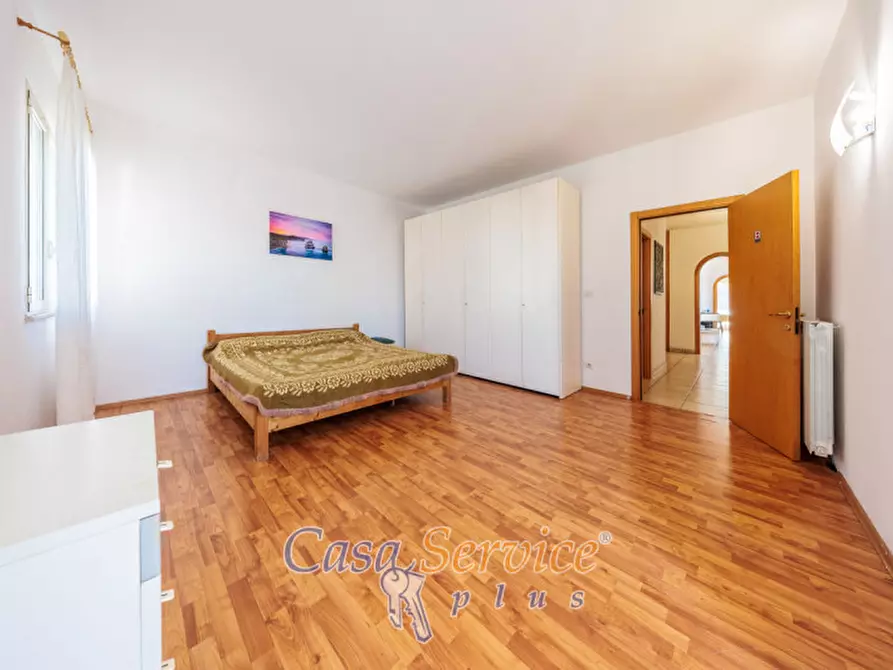 Immagine 37 di Villa in vendita  in Via Supersano a Casarano