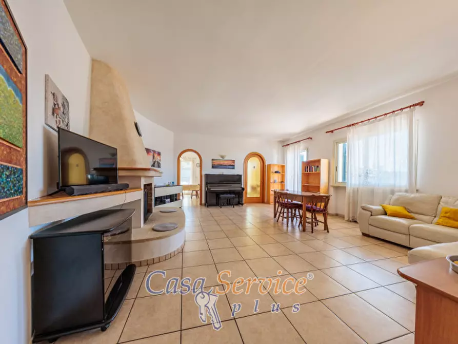 Immagine 46 di Villa in vendita  in Via Supersano a Casarano