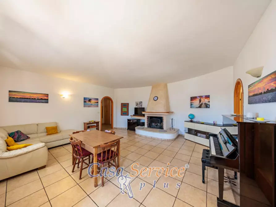 Immagine 47 di Villa in vendita  in Via Supersano a Casarano