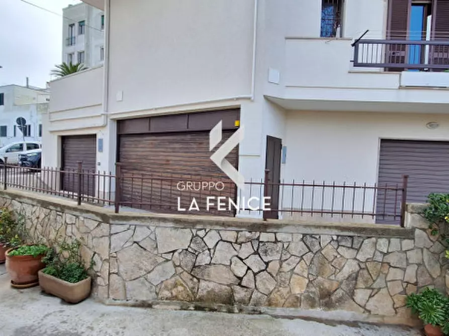 Immagine 5 di Garage in vendita  in via Salvo D'acquisto a Locorotondo