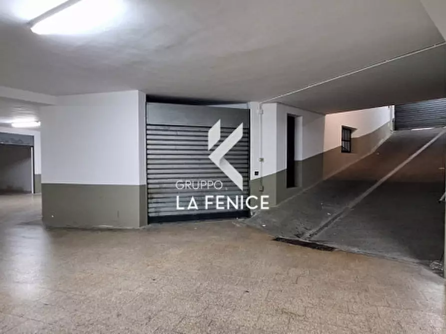 Immagine 11 di Garage in vendita  in via Salvo D'acquisto a Locorotondo