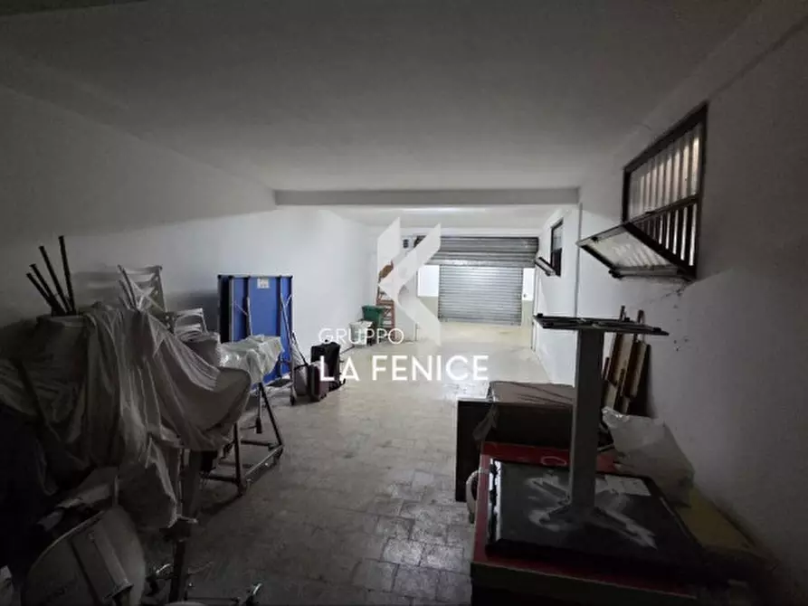 Immagine 20 di Garage in vendita  in via Salvo D'acquisto a Locorotondo
