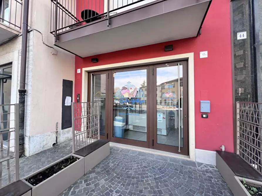 Immagine 1 di Negozio in affitto  in Piazza del Popolo a San Martino Buon Albergo