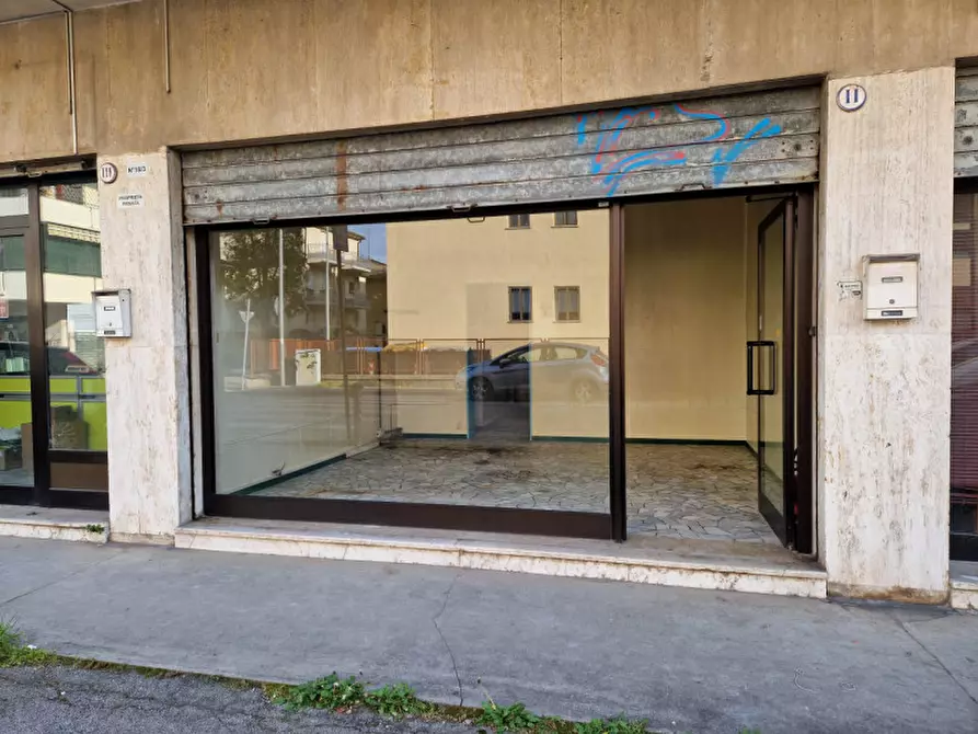 Immagine 8 di Negozio in vendita  in Via Cardinale Callegari a Padova
