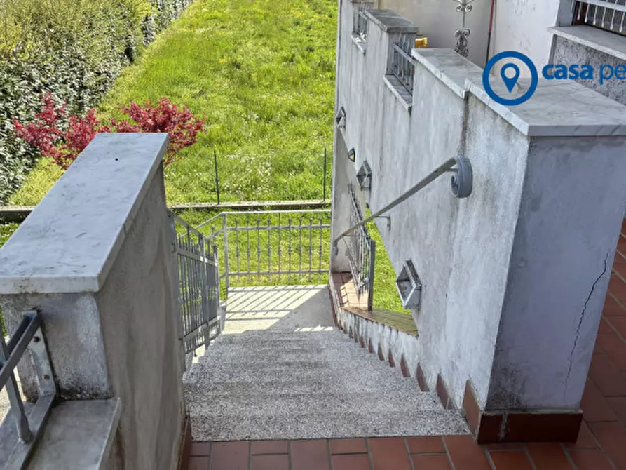 Immagine 15 di Casa bifamiliare in vendita  in Via Pietro Nenni, 3 a Gavello